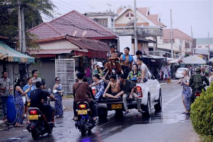 escort Muang Phonsavan