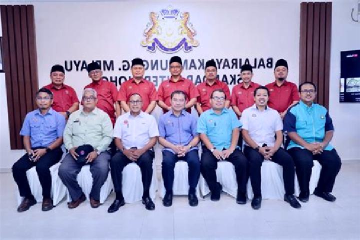 escort Mukim Pulai