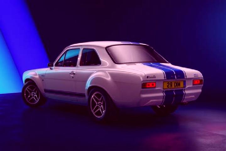 escort Mytholmroyd