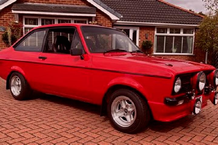 escort Naouna