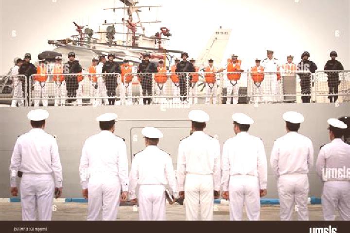 escort Naval