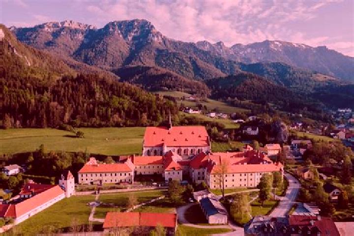 escort Neuberg an der Muerz