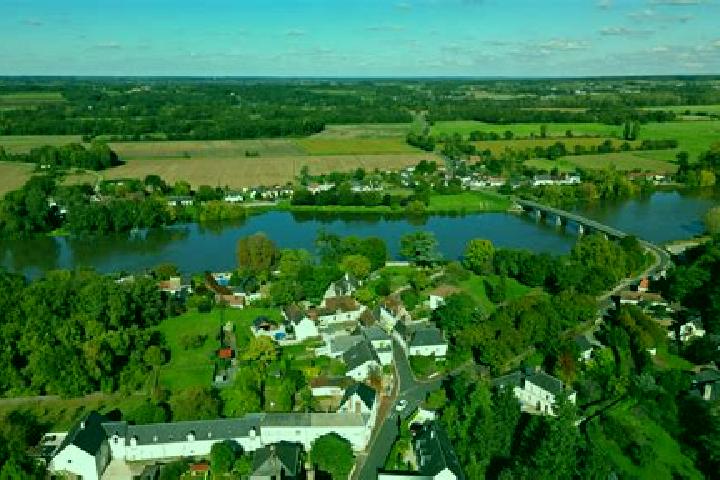 escort Neuville-sur-Brenne