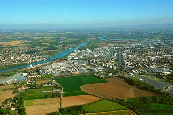 escort Neuville-sur-Saone