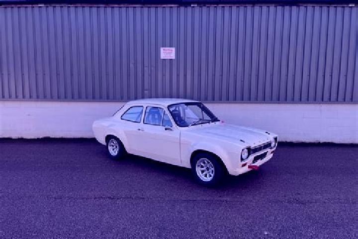 escort New Braintree