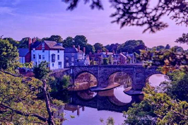 escort Newbridge on Wye
