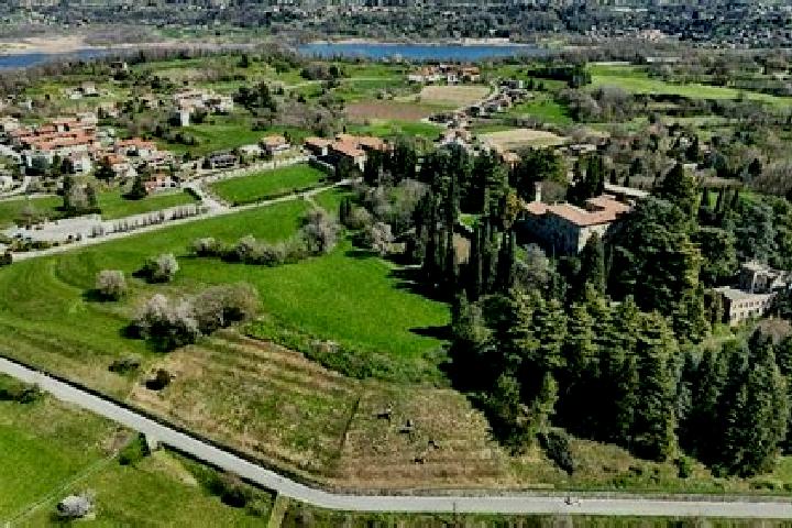 escort Nobile-Monguzzo