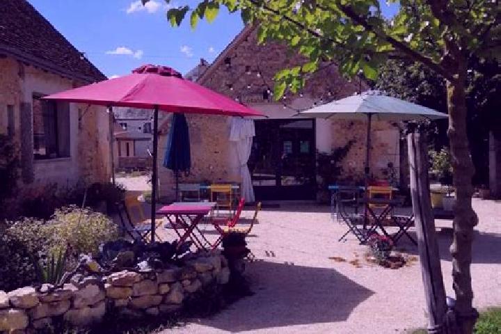 escort Nouans-les-Fontaines