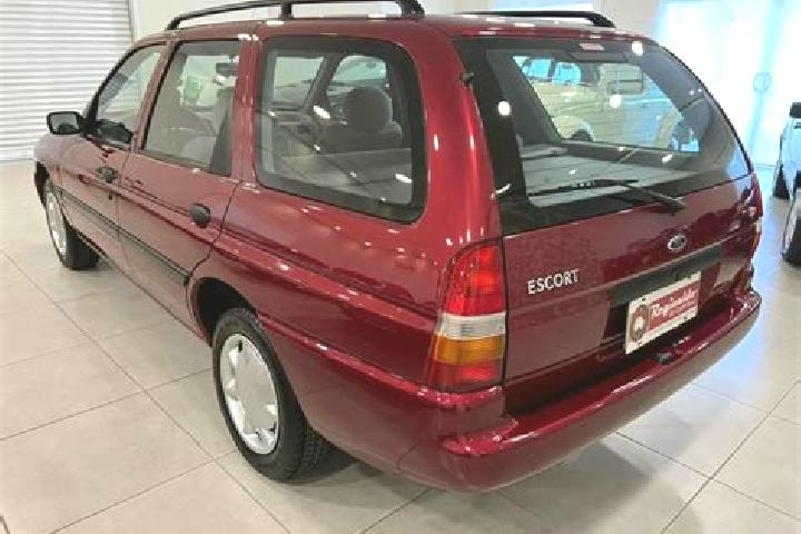 escort Nova Paka