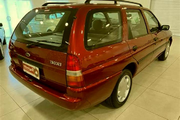 escort Nova Raca