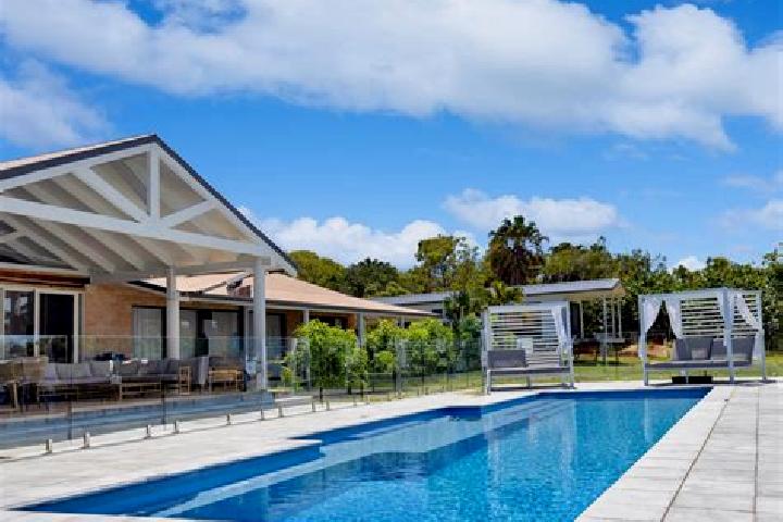 escort Nowra Hill