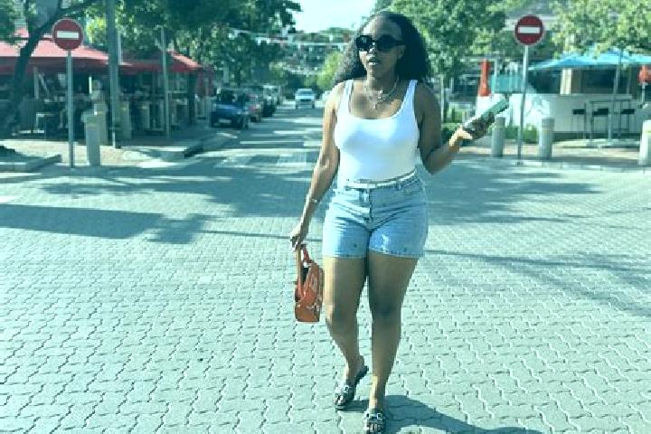 escort Nthabiseng