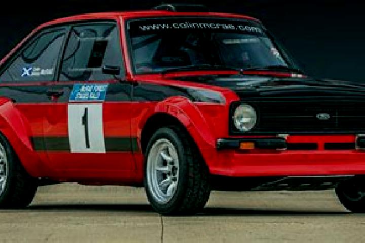 escort Oaksey