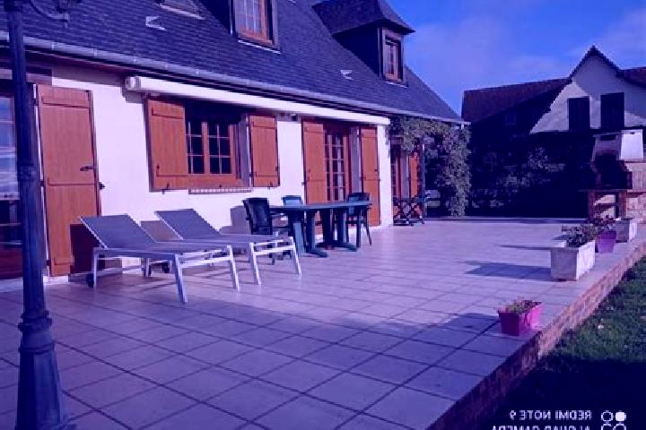 escort Octeville-sur-Mer