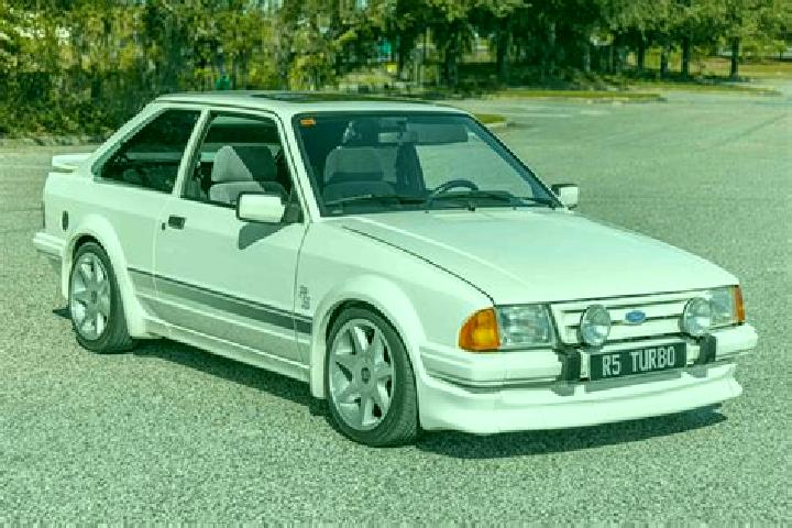 escort Oporoma