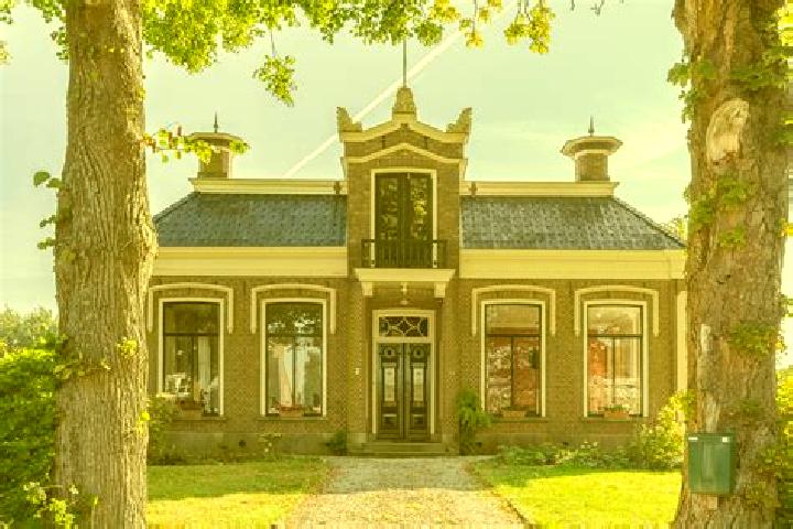 escort Oppenhuizen