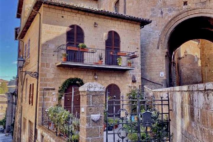 escort Orvieto