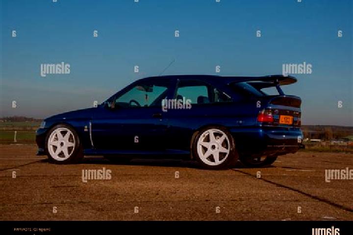 escort Oxley
