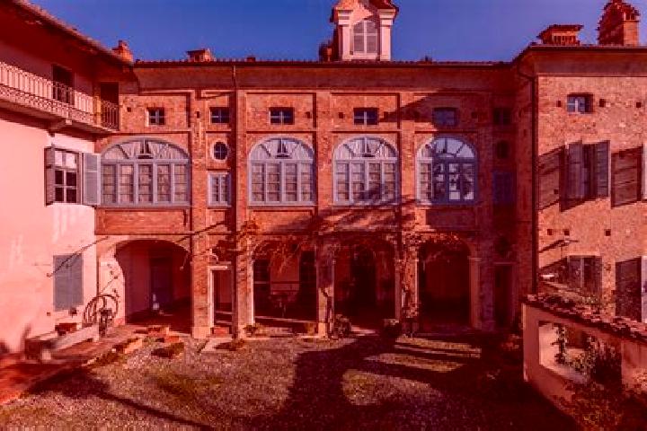 escort Palazzo Canavese