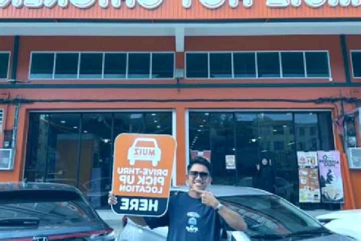 escort Parit Raja