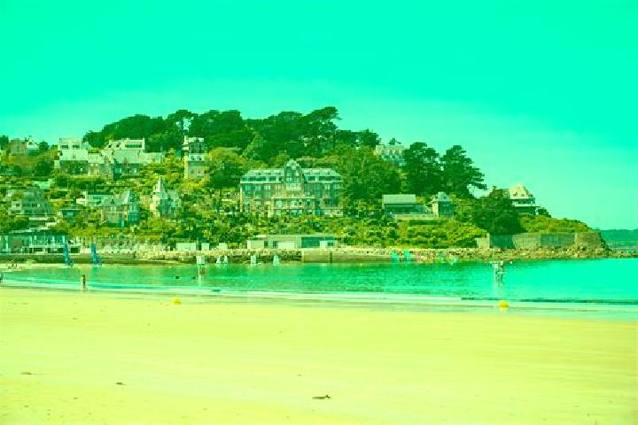 escort Perros-Guirec