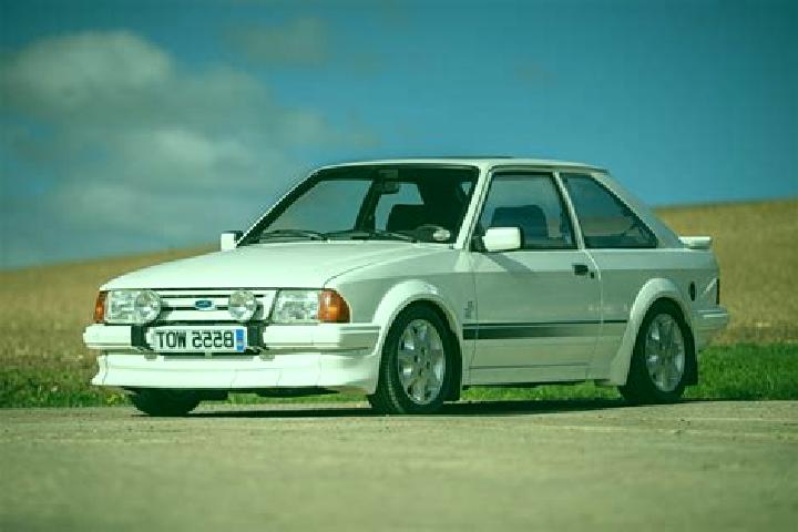 escort Plelauff