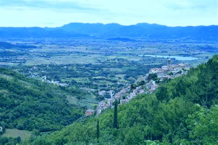 escort Poggio Bustone