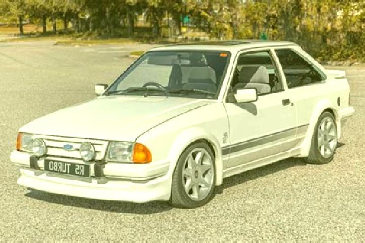 escort Polyane