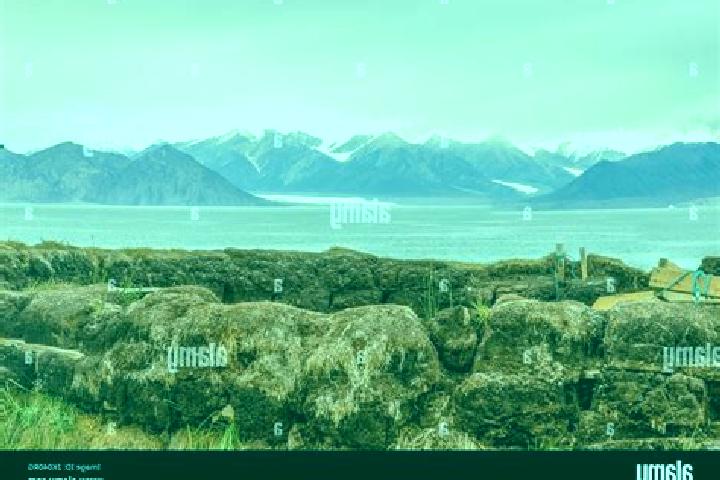 escort Pond Inlet