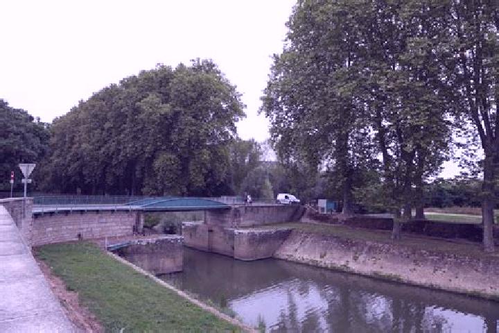 escort Pont-de-Vaux