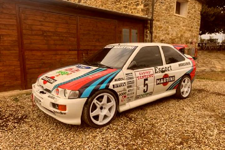 escort Pouce Coupe