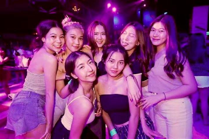 escort Prachin Buri Town