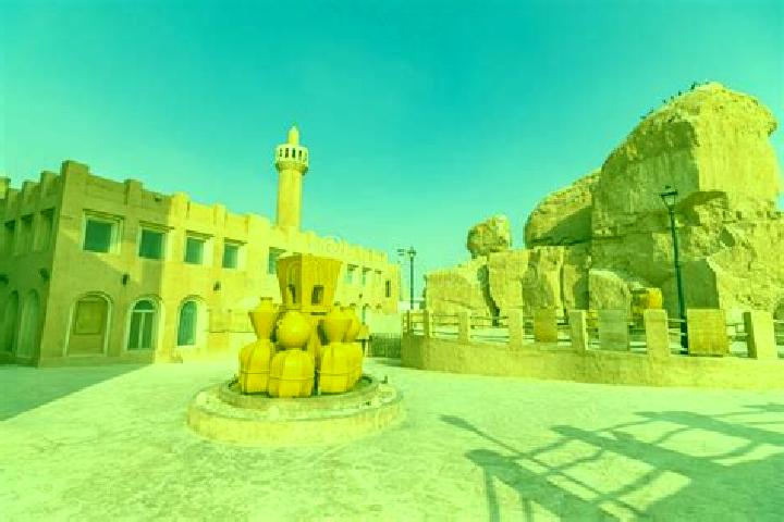 escort Qarah Aghaj