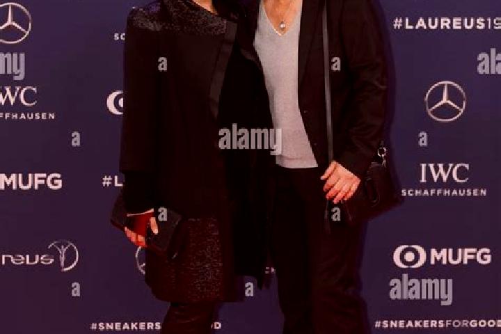 escort Red Carpet