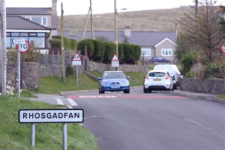 escort Rhosgadfan