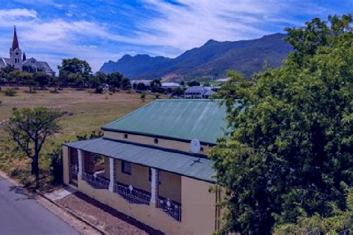 escort Riebeek-Kasteel