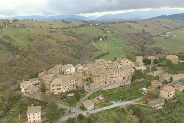 escort Ripe San Ginesio