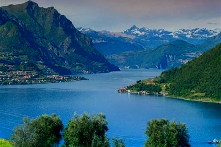 escort Riva di Solto