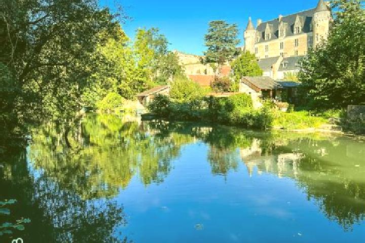 escort Ruille-sur-Loir