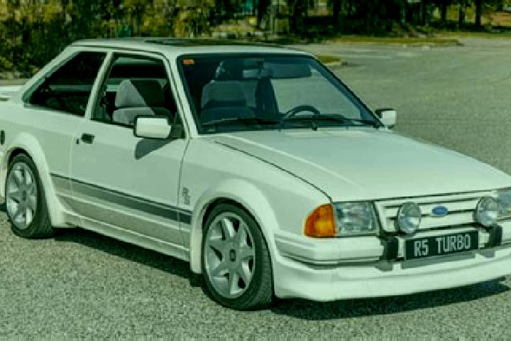 escort Rumisapa