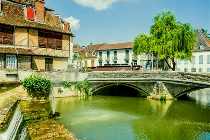 escort Salies-de-Bearn