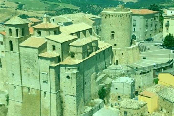 escort San Mauro Forte
