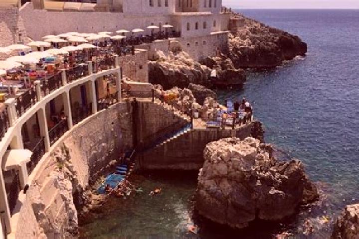 escort Santa Cesarea Terme