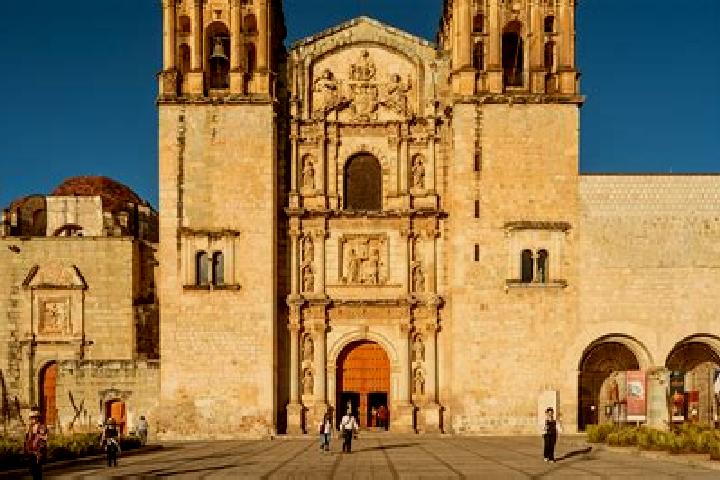 escort Santo Domingo de Capilla