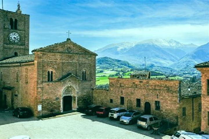 escort Sarnano