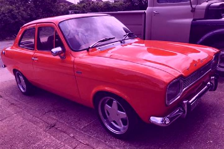 escort Saro