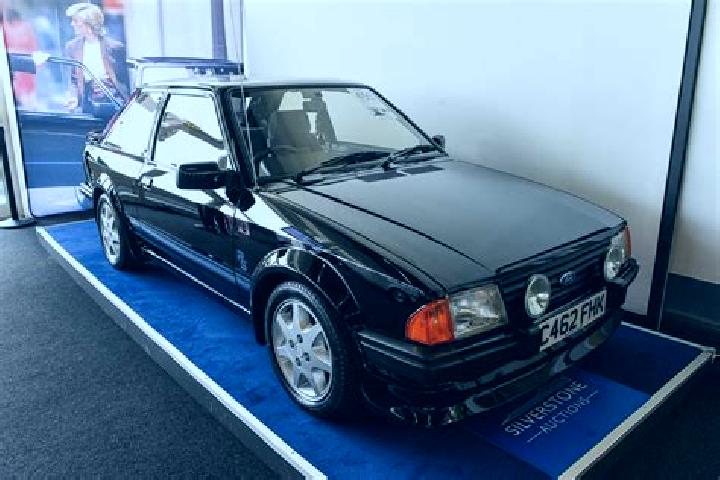 escort Saucesti