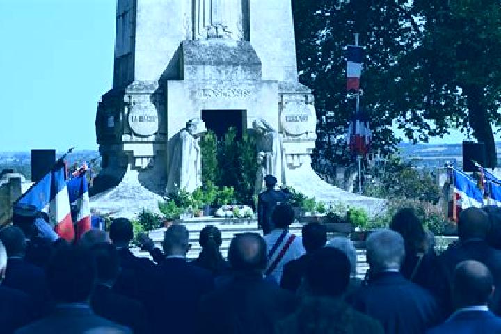 escort Saulx-Marchais