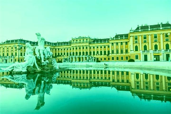 escort Schoenbrunn