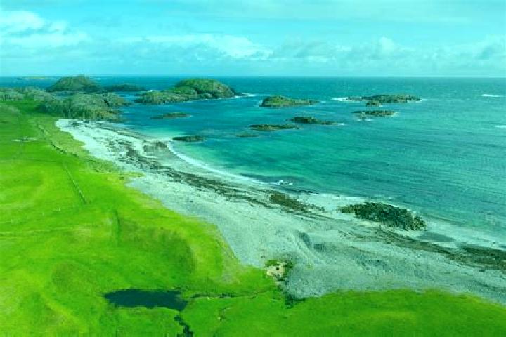 escort Scotland Island